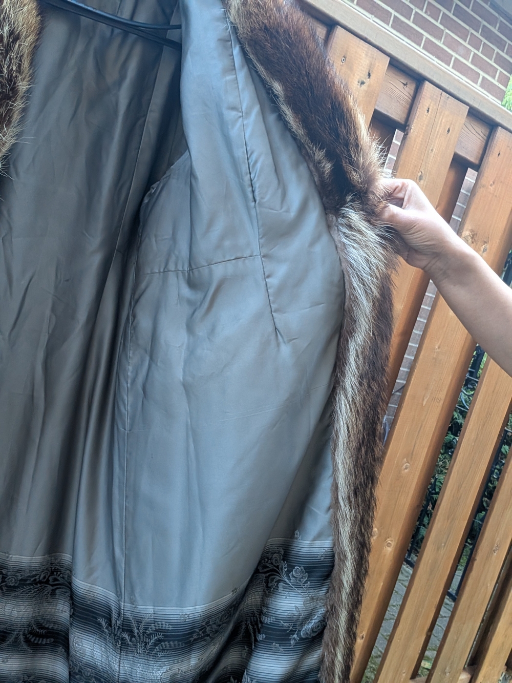 Brown Racoon Fur Coat - Picture 3 of 11